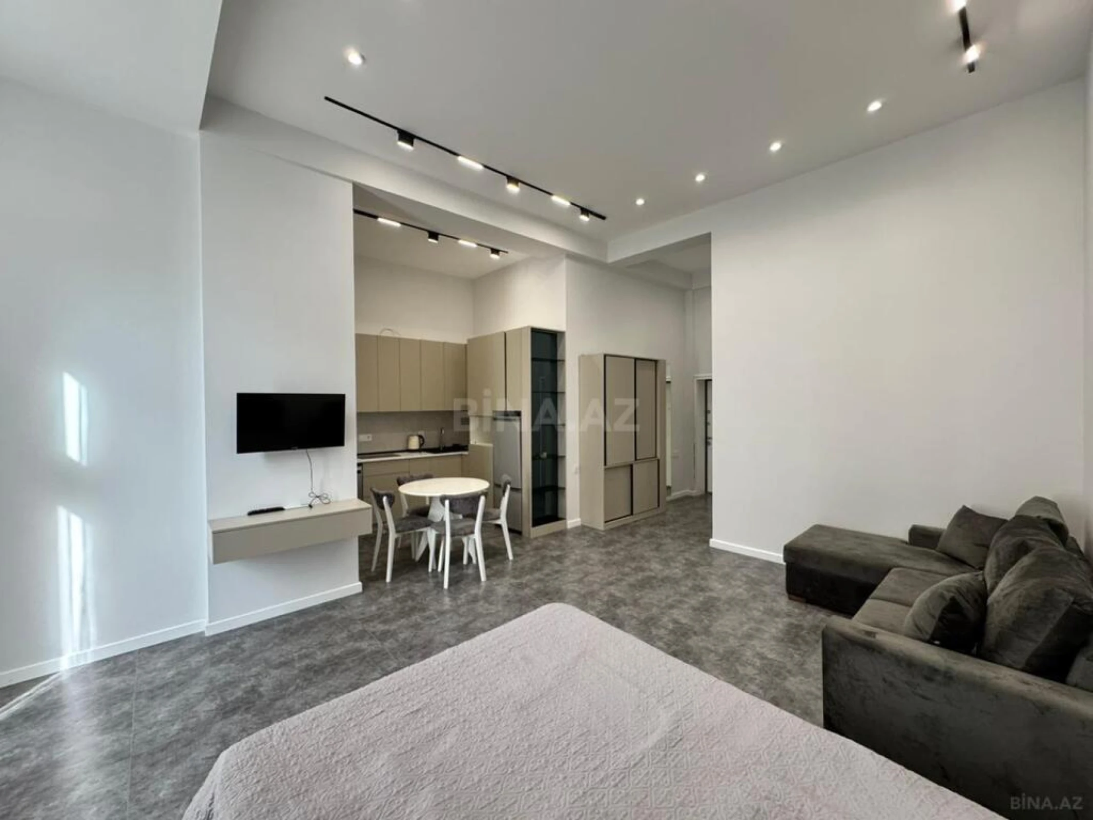 Satılır 1 otaqlı mənzil 58 m²