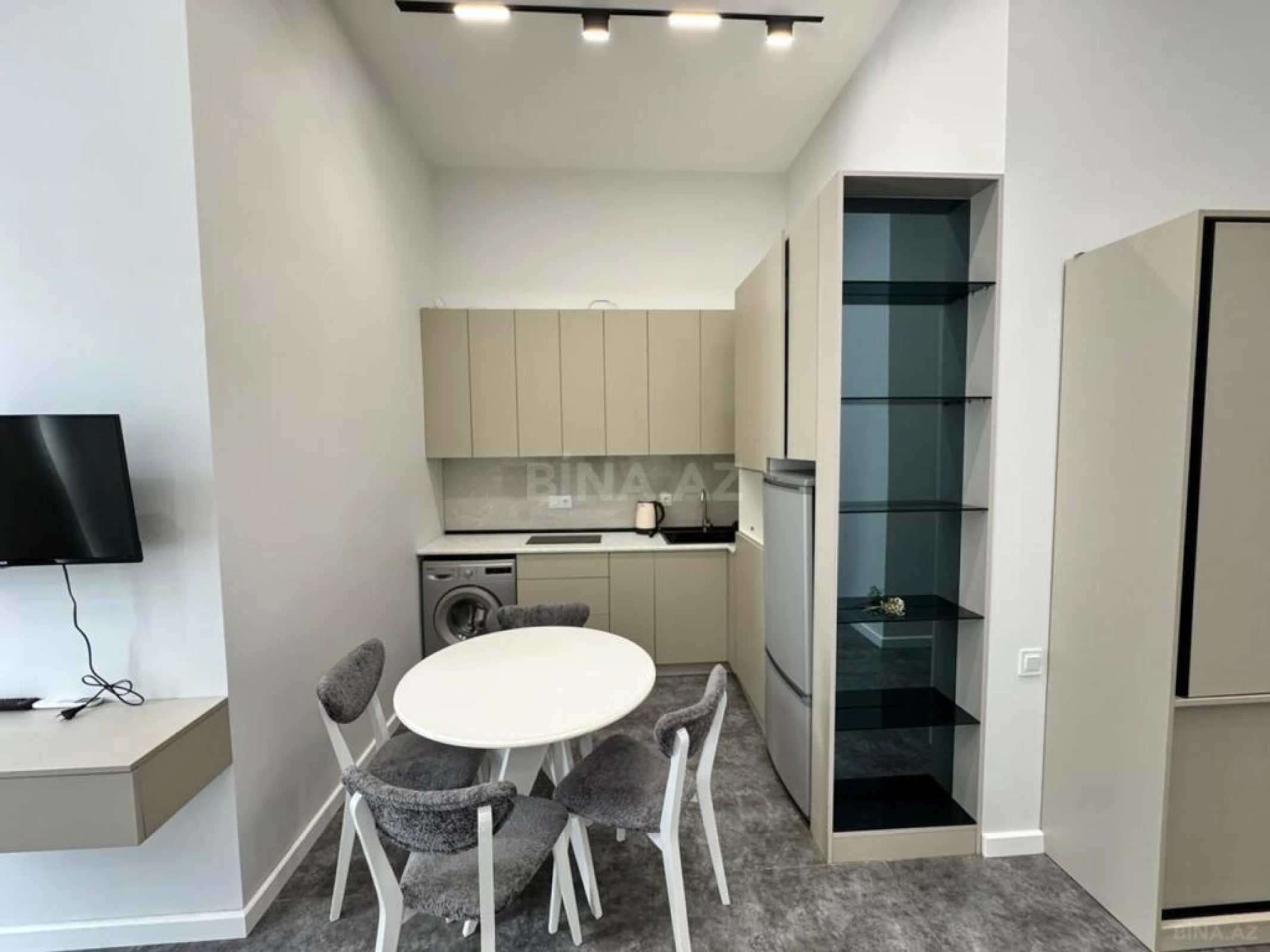 Satılır 1 otaqlı mənzil 58 m²