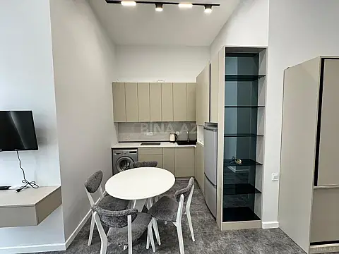 Satılır 1 otaqlı mənzil 58 m²