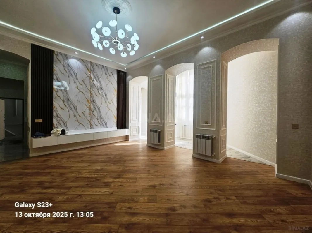 Satılır 5 otaqlı mənzil 150 m²