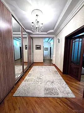 Satılır 2 otaqlı mənzil 125 m²