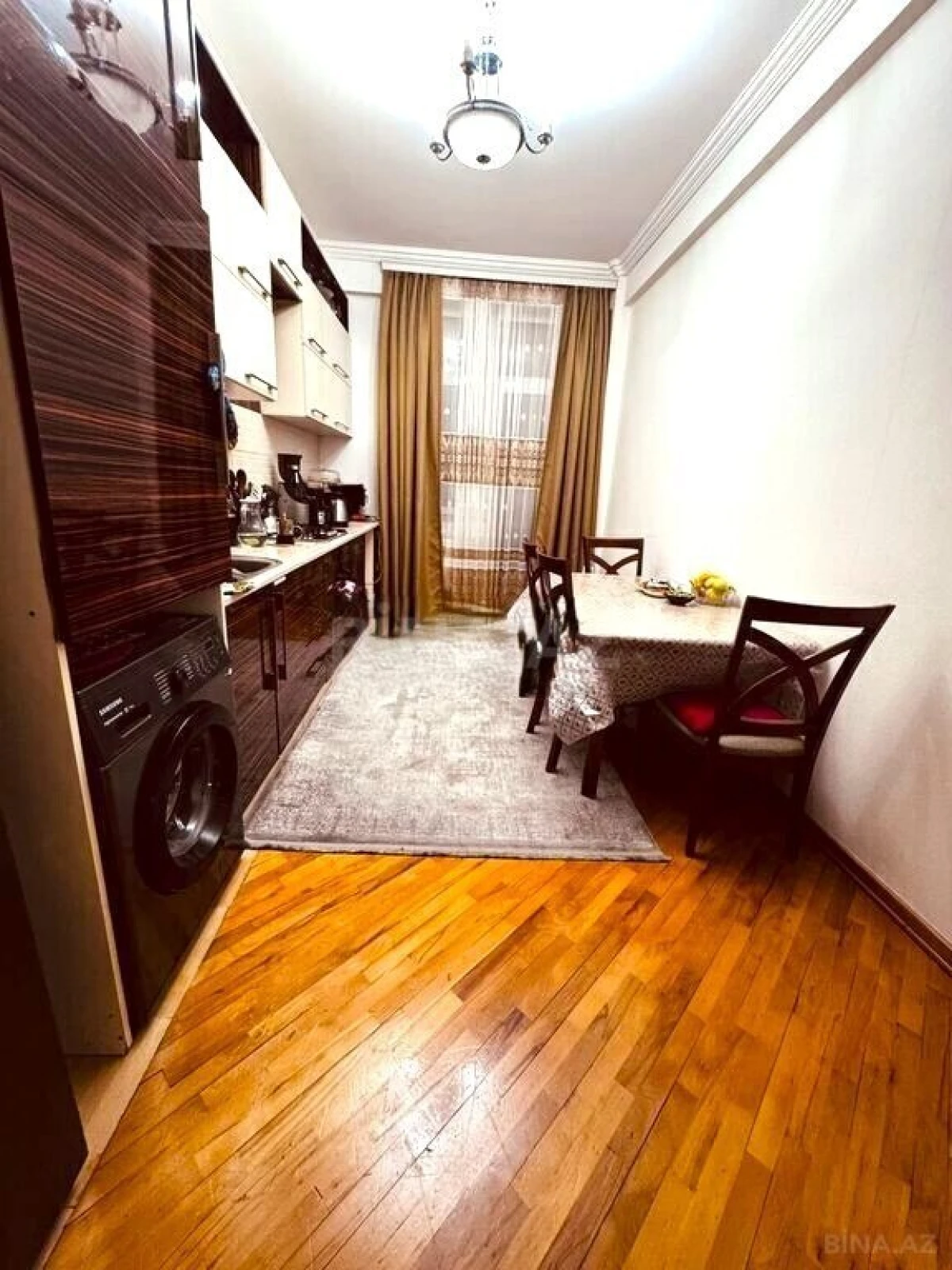 Satılır 2 otaqlı mənzil 125 m²
