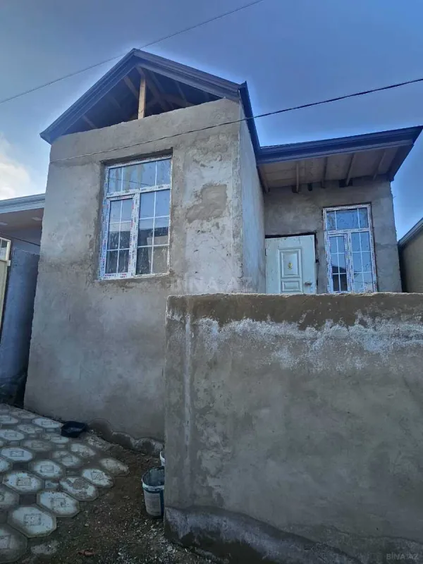 Satılır 2 otaqlı həyət evi 50 m²