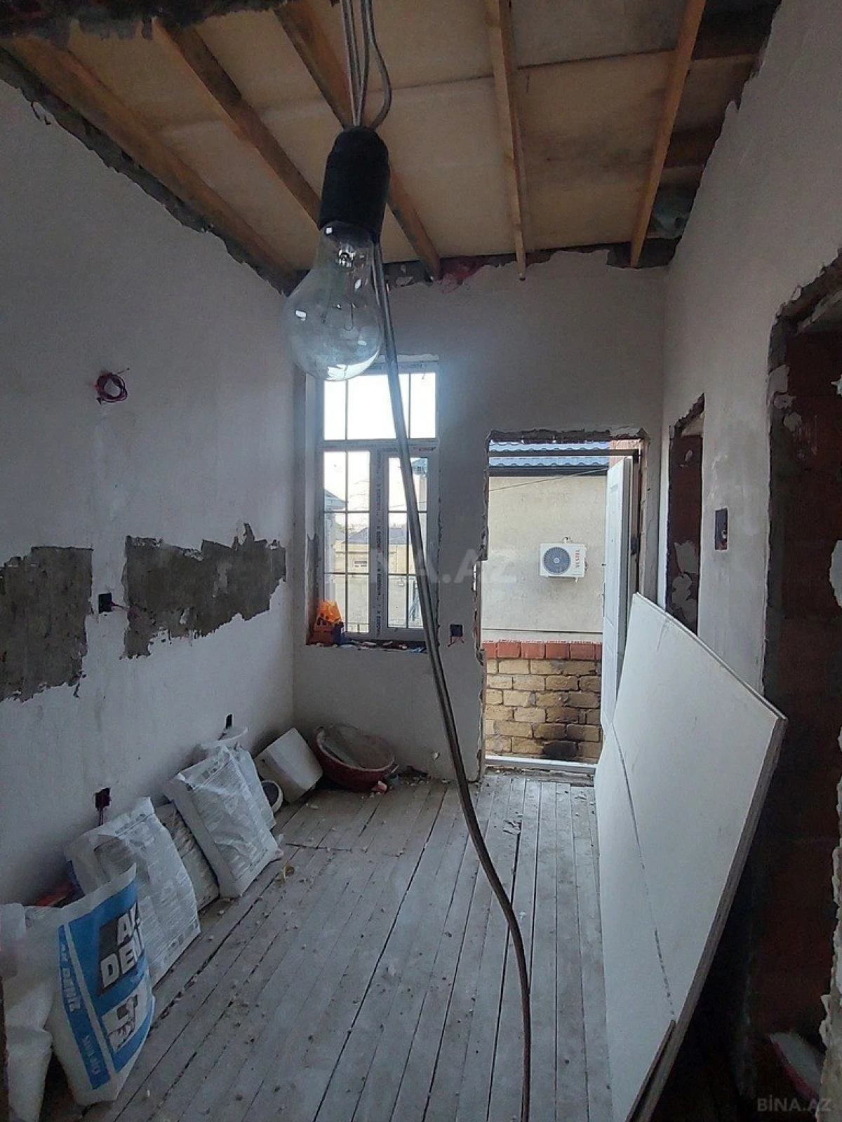 Satılır 2 otaqlı həyət evi 50 m²