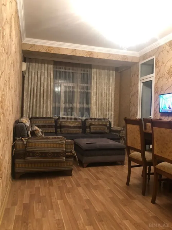 Satılır 3 otaqlı mənzil 104 m²