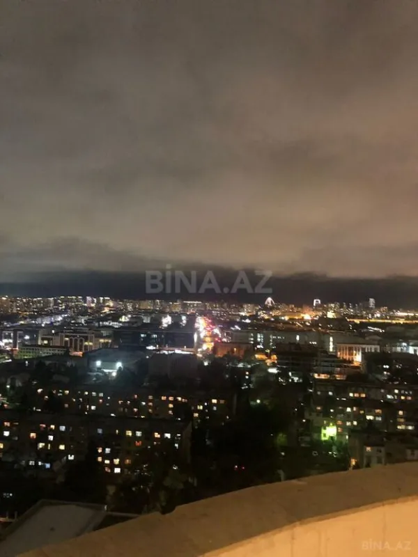 Satılır 3 otaqlı mənzil 104 m²