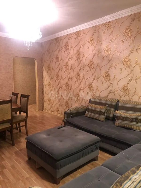Satılır 3 otaqlı mənzil 104 m²