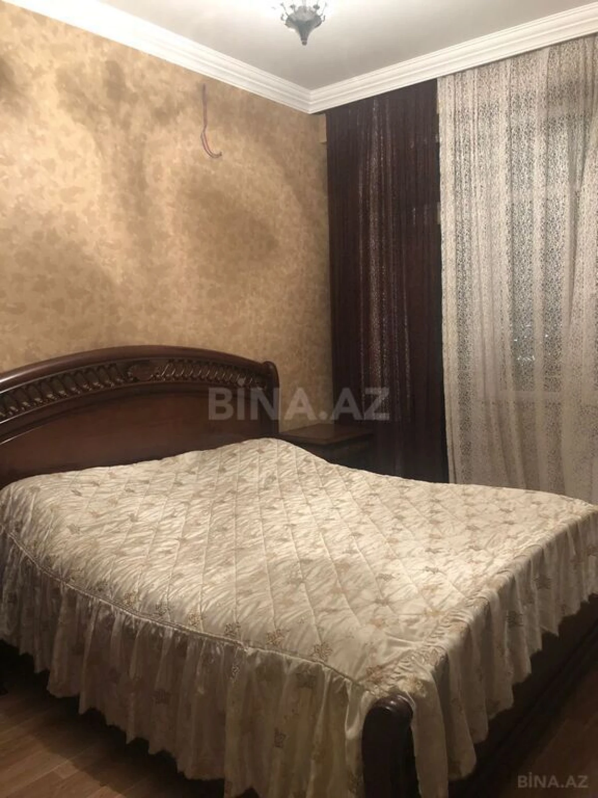 Satılır 3 otaqlı mənzil 104 m²