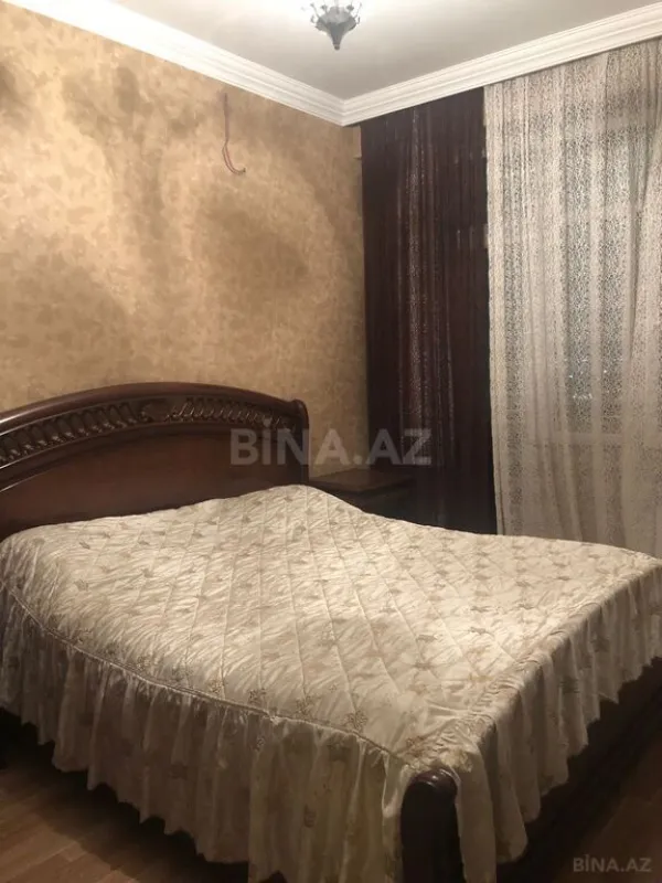 Satılır 3 otaqlı mənzil 104 m²