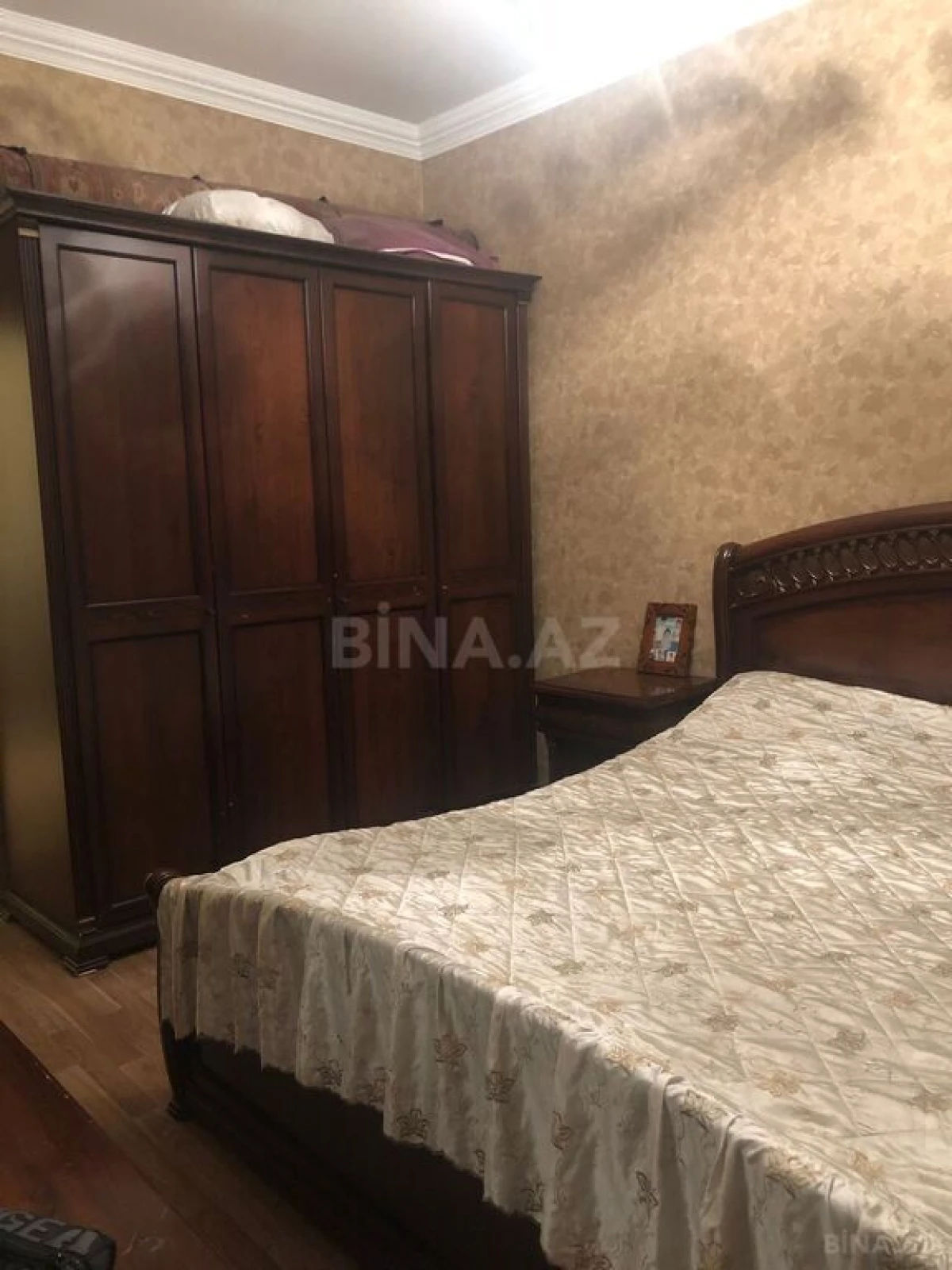 Satılır 3 otaqlı mənzil 104 m²