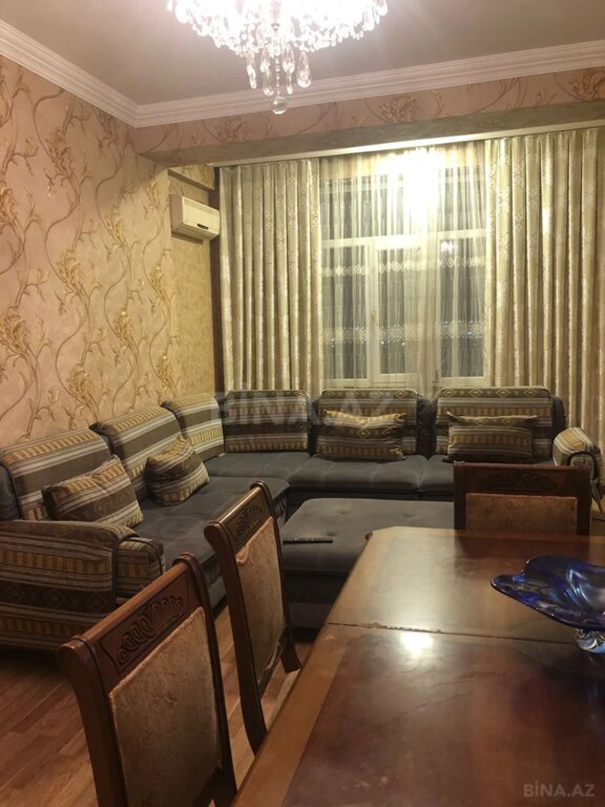 Satılır 3 otaqlı mənzil 104 m²