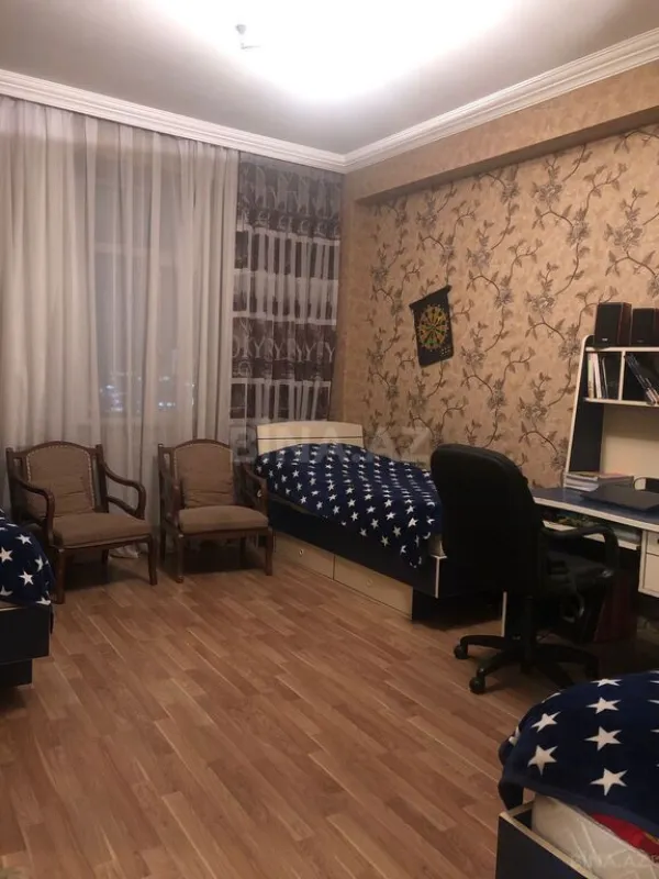 Satılır 3 otaqlı mənzil 104 m²