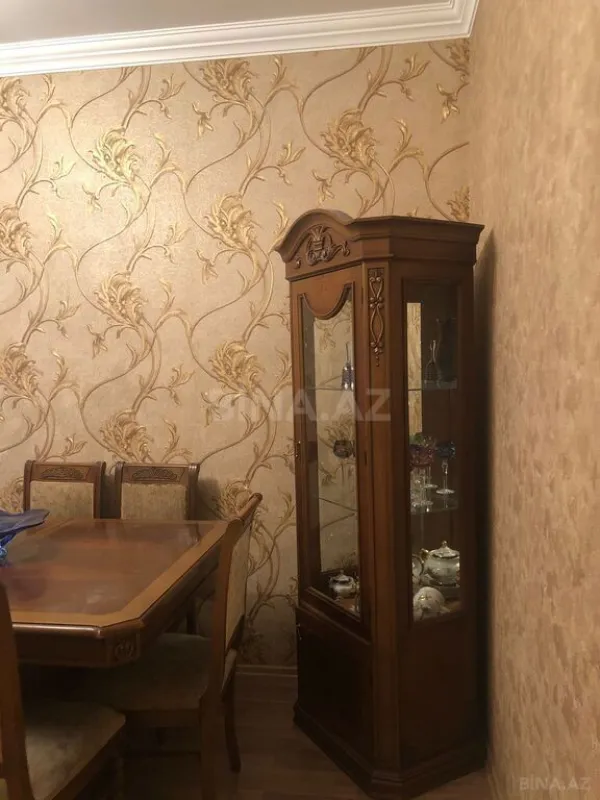 Satılır 3 otaqlı mənzil 104 m²