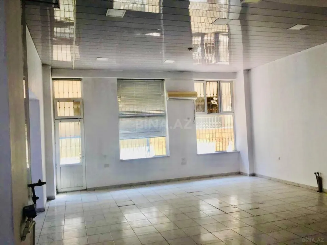 Satılır obyekt 137 m²