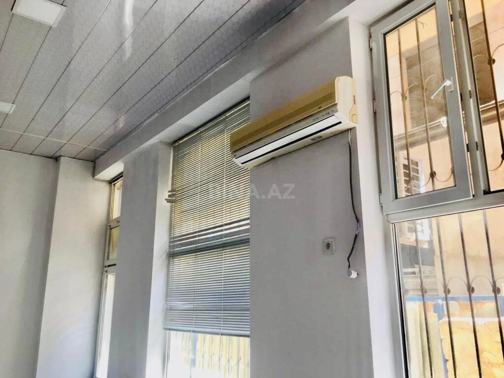 Satılır obyekt 137 m²