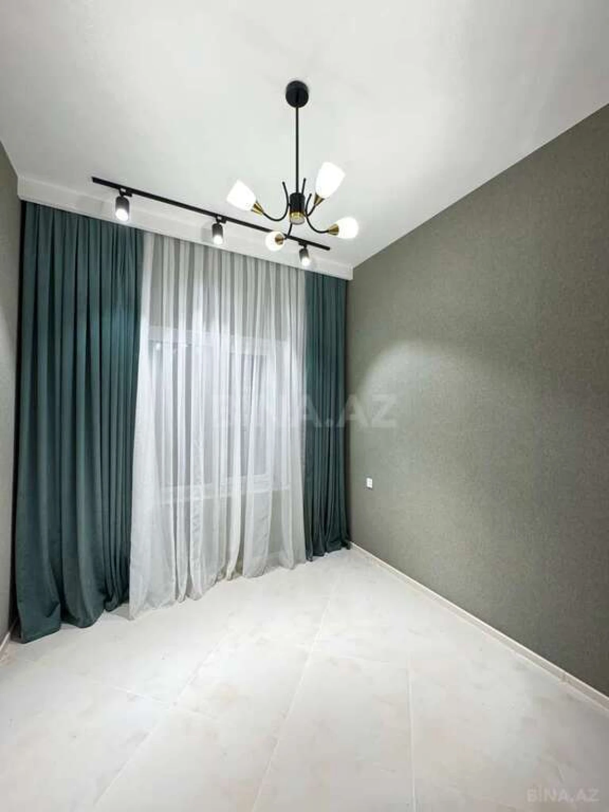Satılır 4 otaqlı həyət evi 140 m²