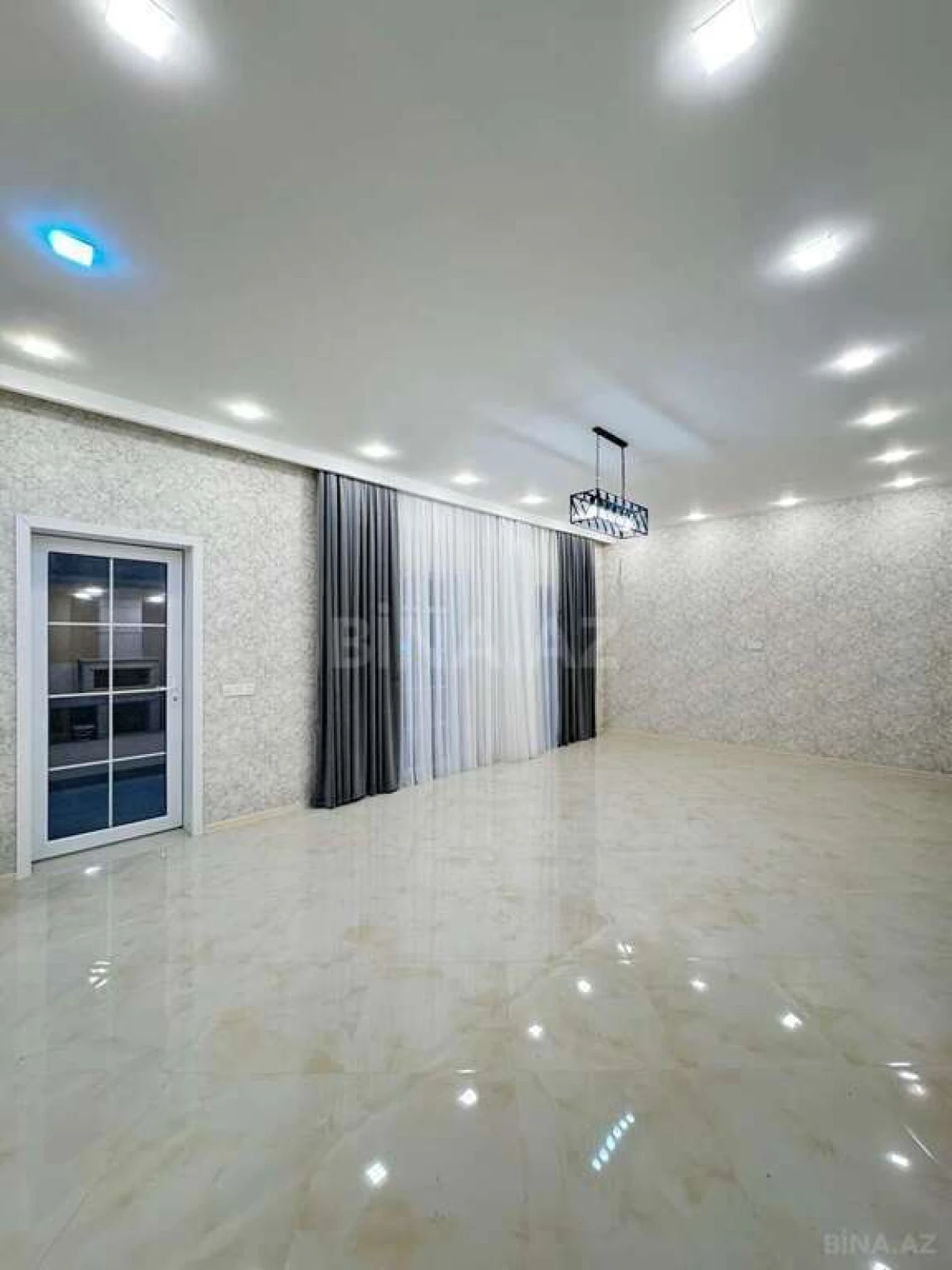Satılır 4 otaqlı həyət evi 140 m²