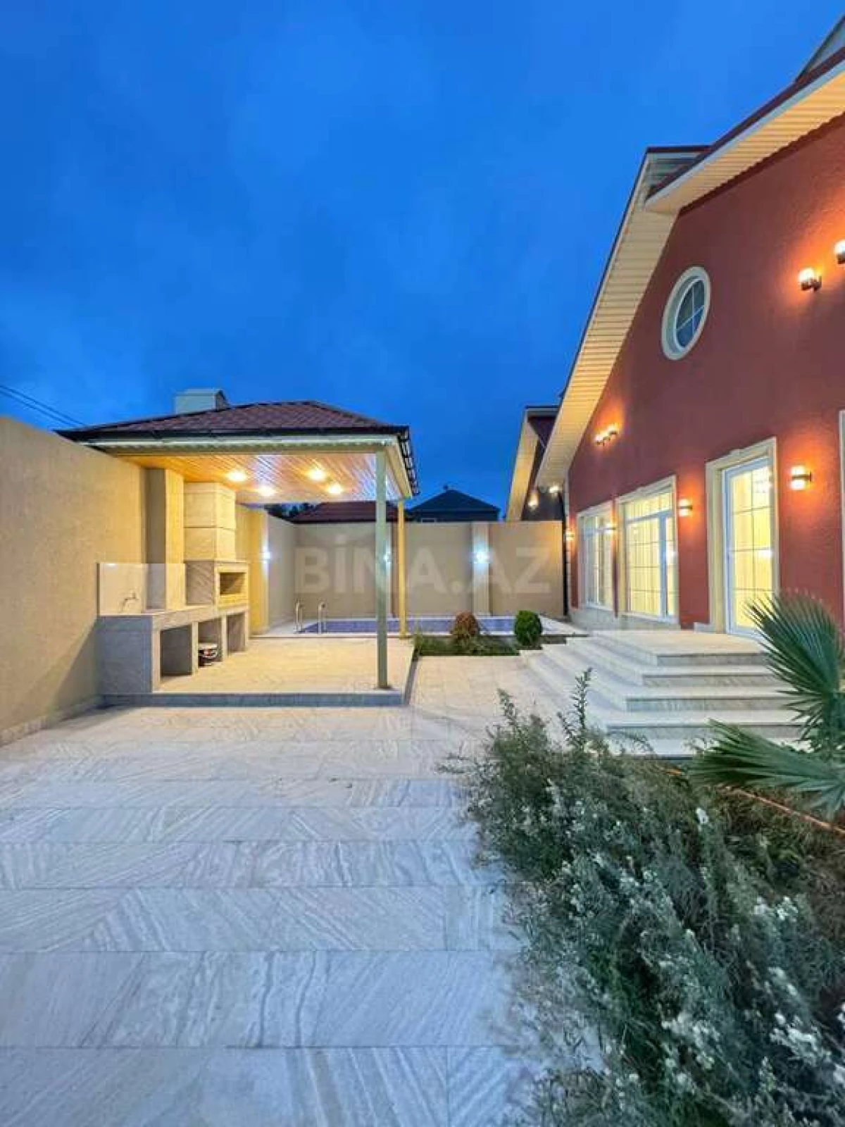 Satılır 4 otaqlı həyət evi 140 m²