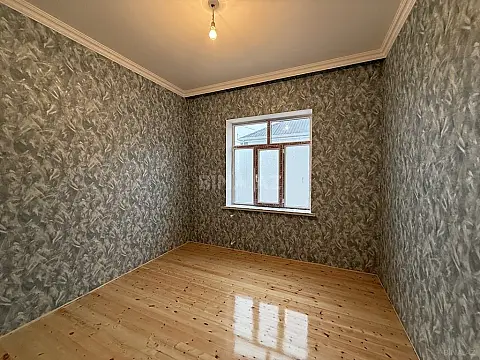Satılır 4 otaqlı həyət evi 110 m²