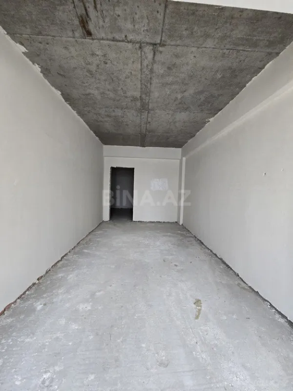 Satılır 3 otaqlı mənzil 121 m²