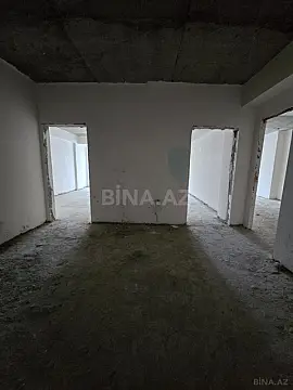 Satılır 3 otaqlı mənzil 121 m²