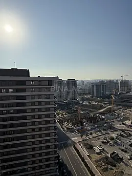 Satılır 6 otaqlı mənzil 290 m²