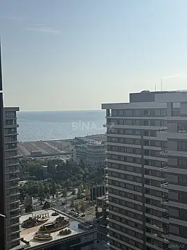 Satılır 6 otaqlı mənzil 290 m²
