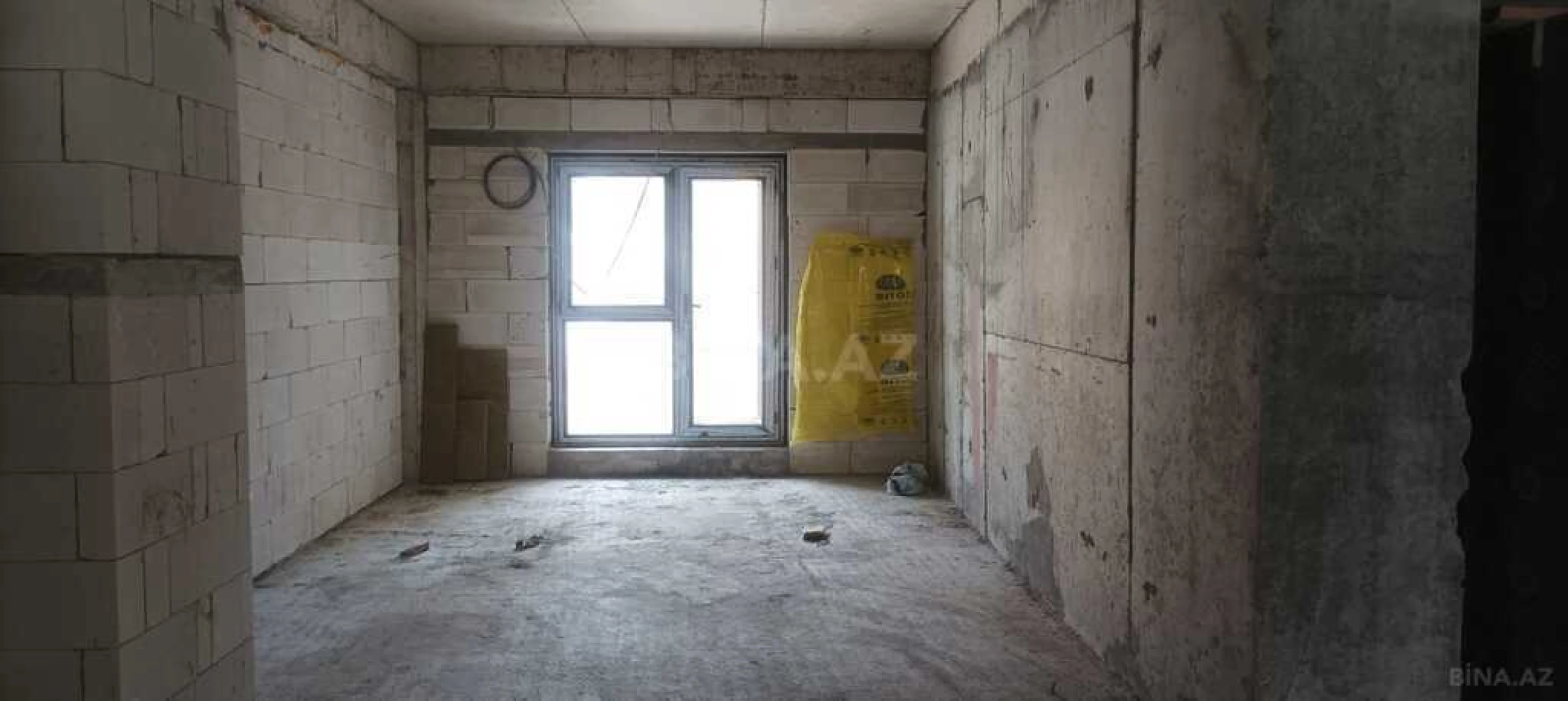 Satılır 3 otaqlı mənzil 129 m²