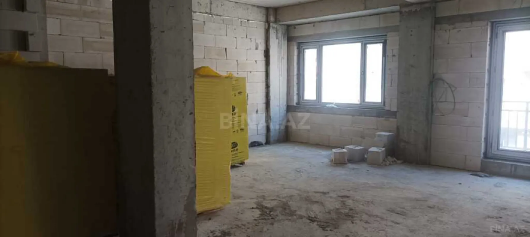 Satılır 3 otaqlı mənzil 129 m²