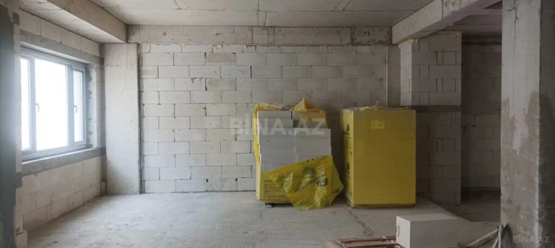Satılır 3 otaqlı mənzil 129 m²