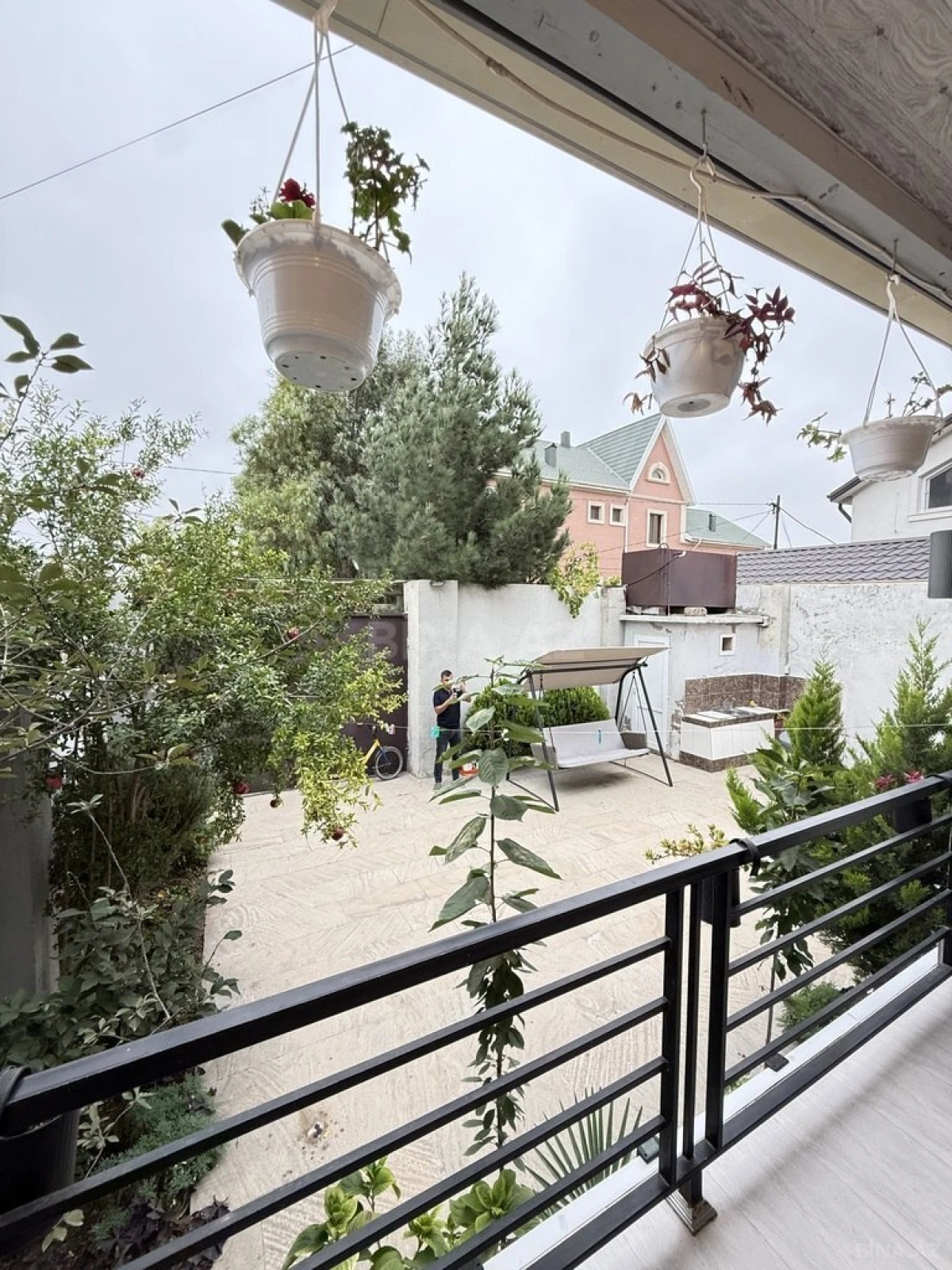 Satılır 4 otaqlı həyət evi 160 m²