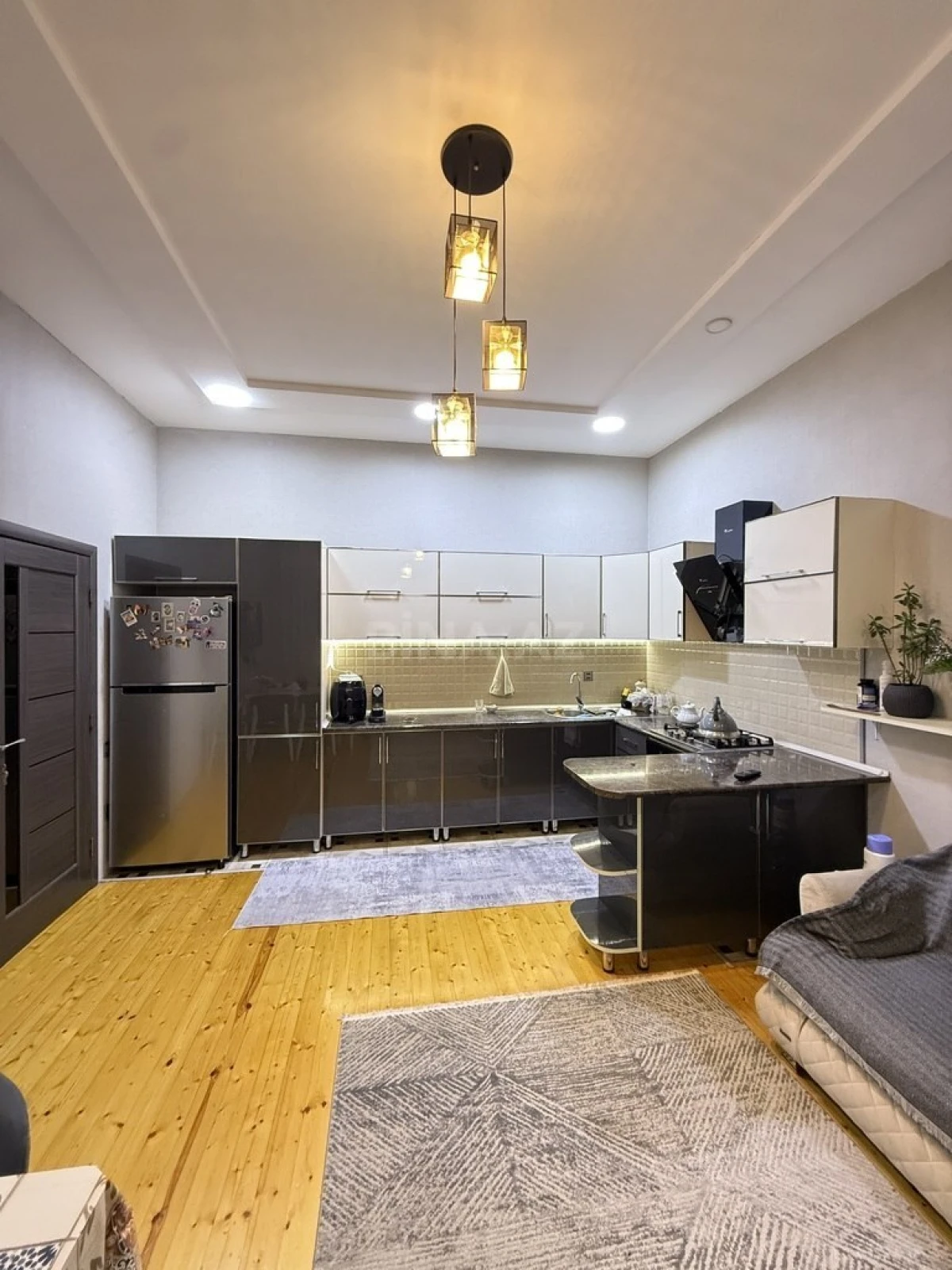 Satılır 4 otaqlı həyət evi 160 m²