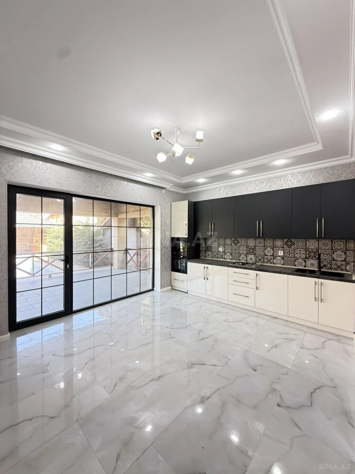 Satılır 4 otaqlı həyət evi 180 m²