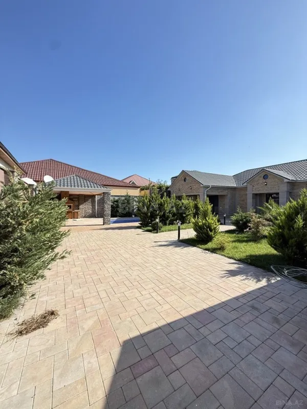 Satılır 4 otaqlı həyət evi 180 m²