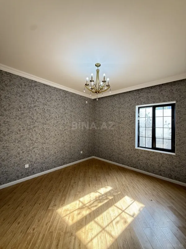 Satılır 4 otaqlı həyət evi 180 m²