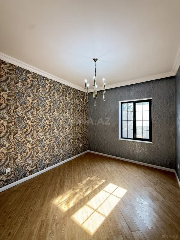 Satılır 4 otaqlı həyət evi 180 m²