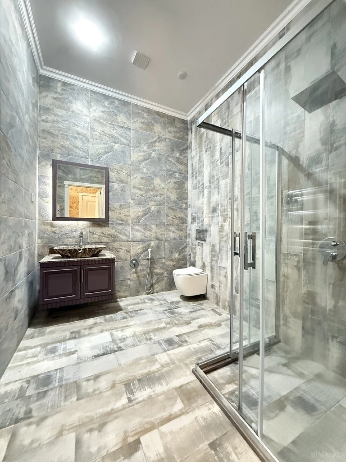 Satılır 4 otaqlı həyət evi 180 m²