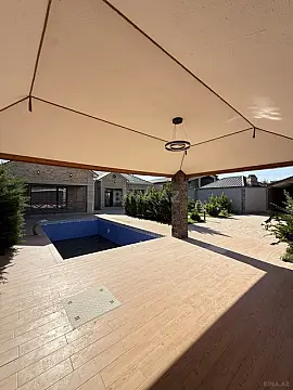 Satılır 4 otaqlı həyət evi 180 m²