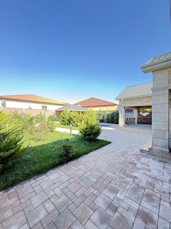 Satılır 4 otaqlı həyət evi 180 m²