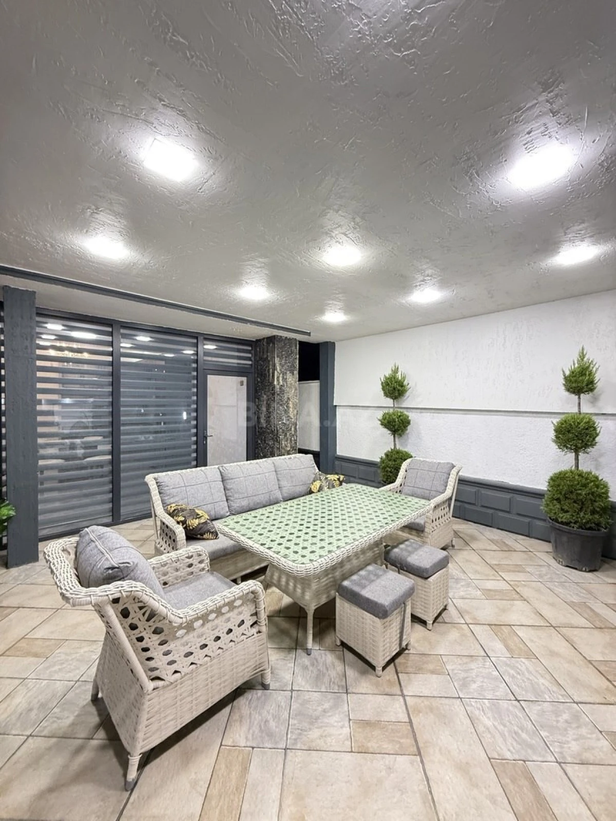 Satılır 4 otaqlı həyət evi 180 m²