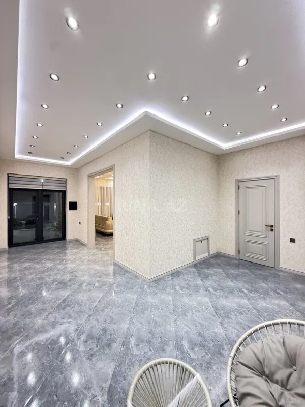 Satılır 4 otaqlı həyət evi 180 m²