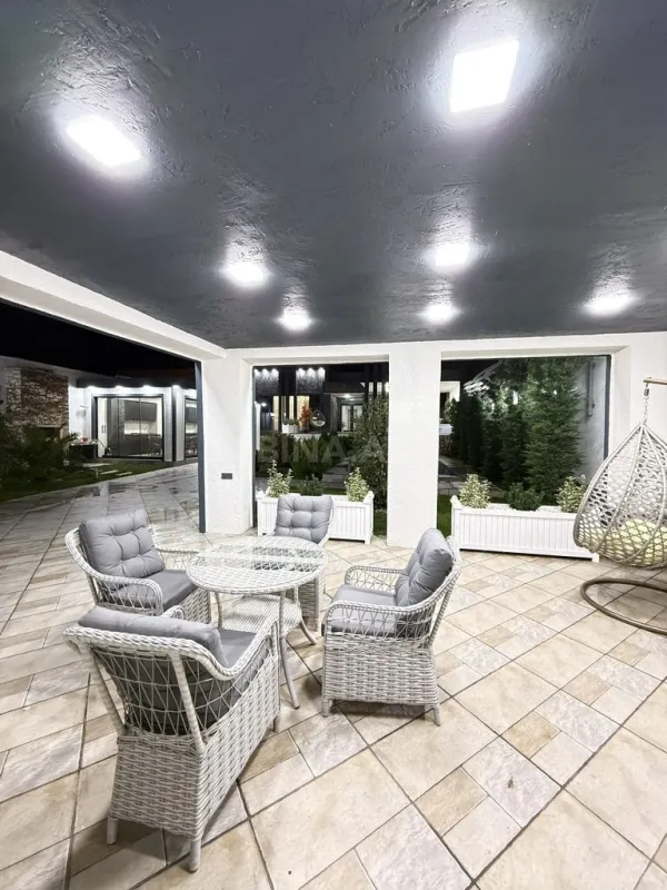 Satılır 4 otaqlı həyət evi 180 m²