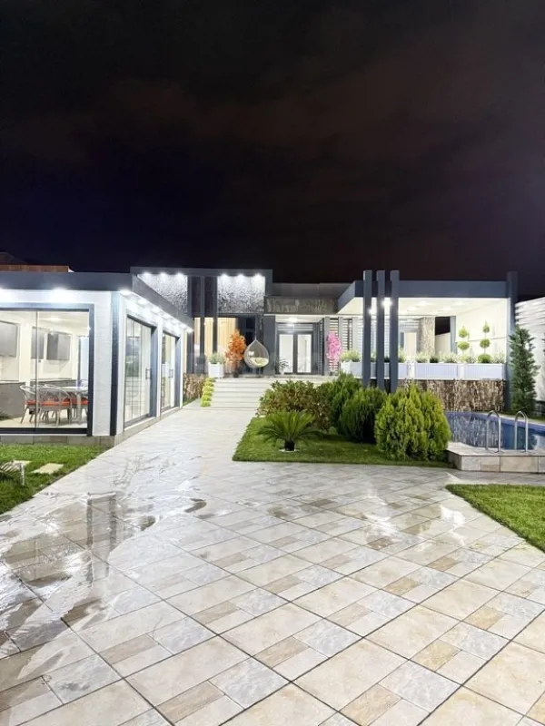 Satılır 4 otaqlı həyət evi 180 m²