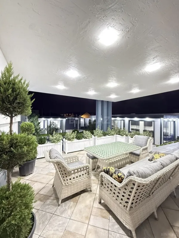 Satılır 4 otaqlı həyət evi 180 m²