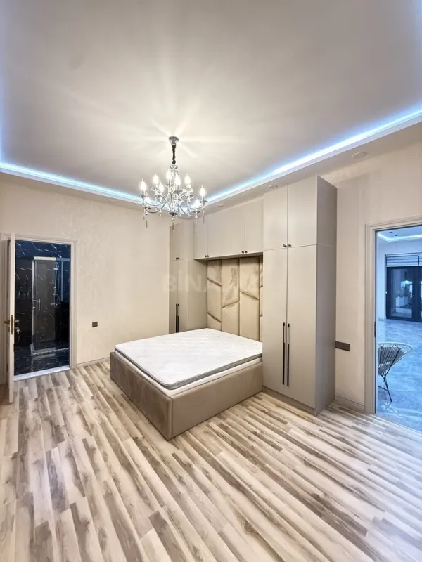 Satılır 4 otaqlı həyət evi 180 m²