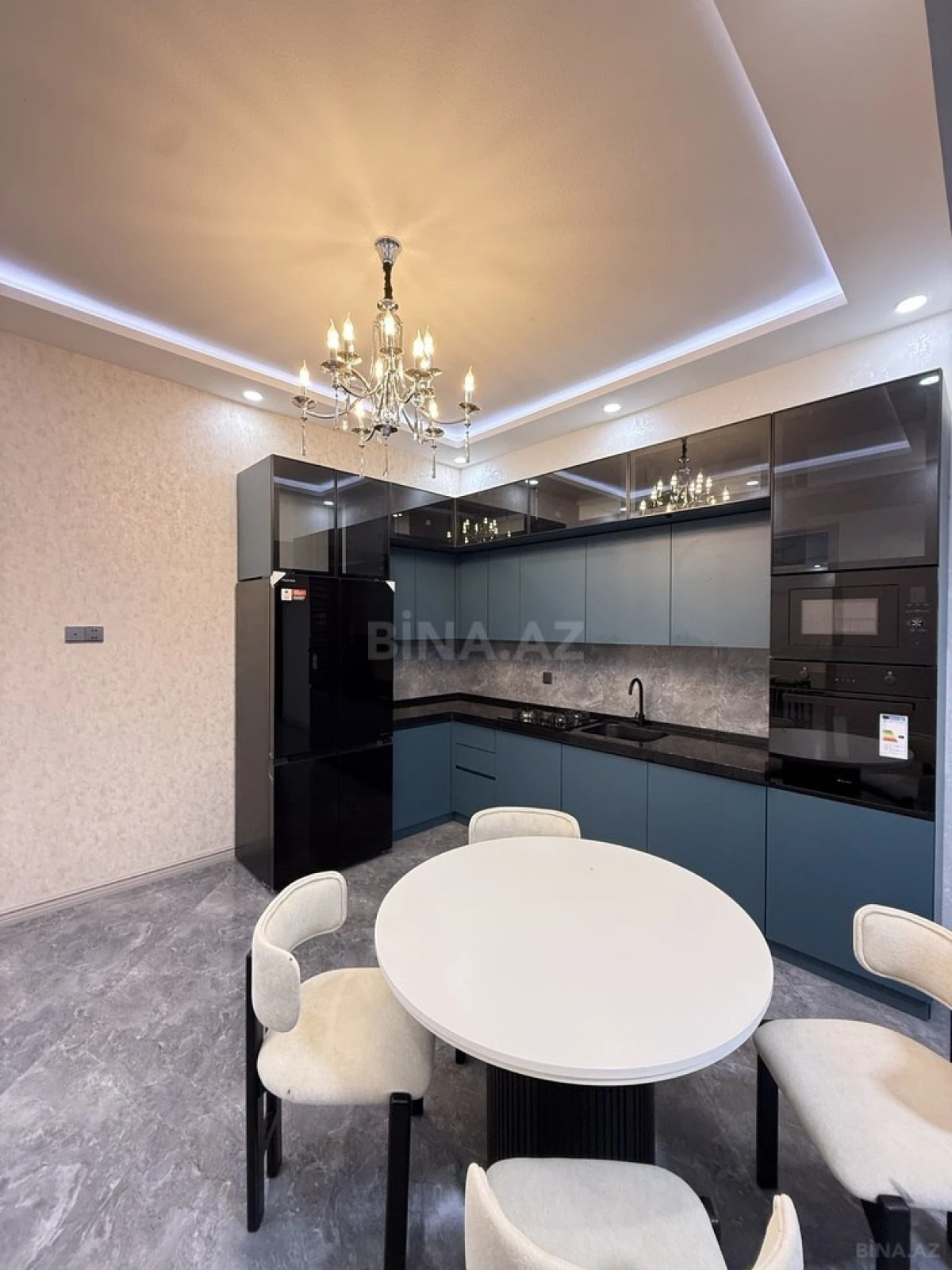 Satılır 4 otaqlı həyət evi 180 m²