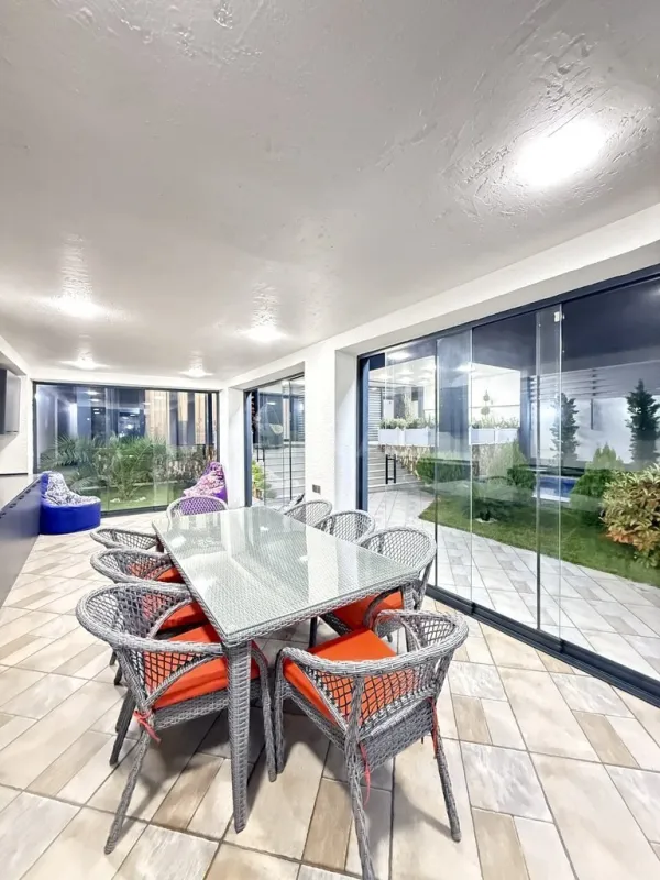 Satılır 4 otaqlı həyət evi 180 m²