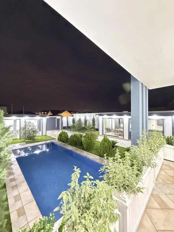 Satılır 4 otaqlı həyət evi 180 m²