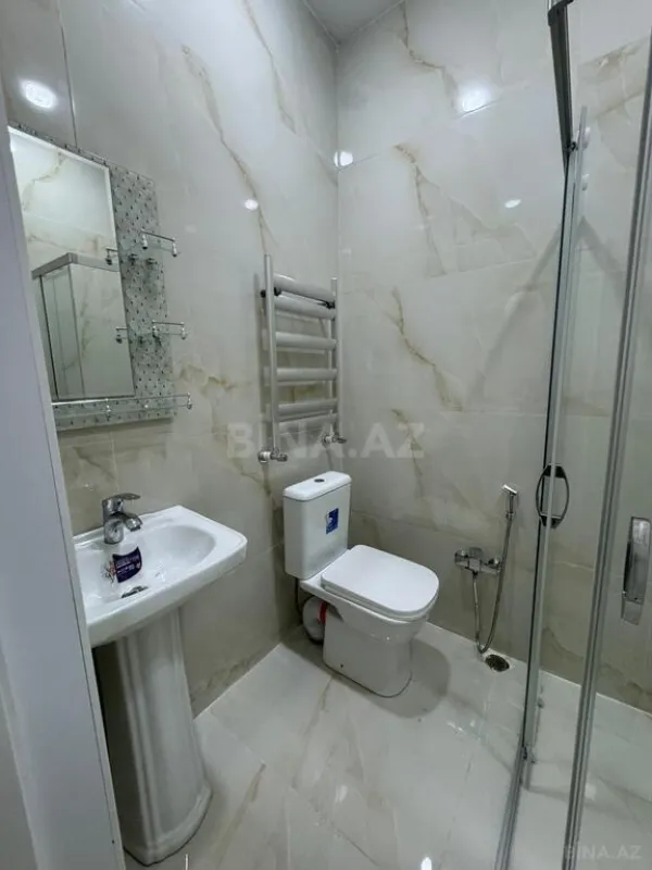 Kirayə verilir 2 otaqlı mənzil 70 m²