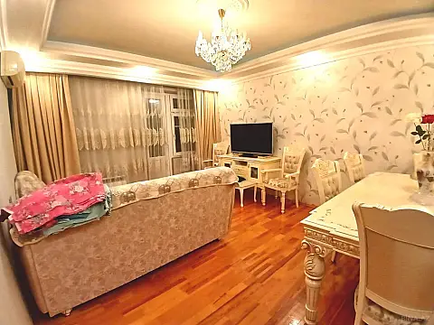 Satılır 3 otaqlı mənzil 90 m²